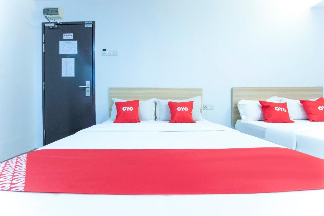 Oyo 90403 North City Hotel Johor Bahru Buitenkant foto