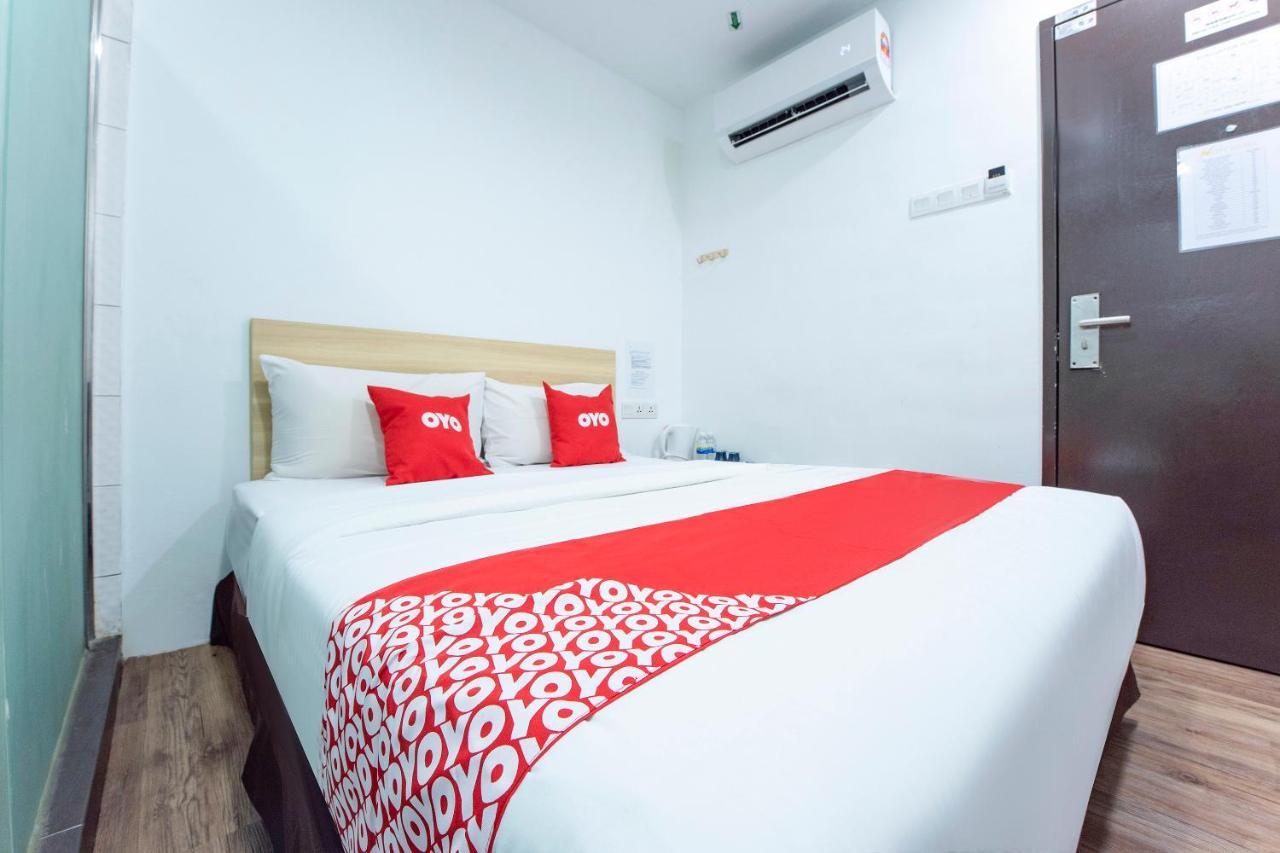 Oyo 90403 North City Hotel Johor Bahru Buitenkant foto
