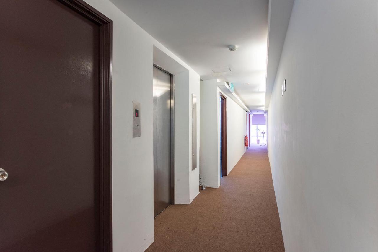 Oyo 90403 North City Hotel Johor Bahru Buitenkant foto